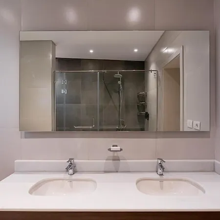 Apartmán Brassbell L Zamalek L Om Kolthoom L Nile View Káhira Exteriér fotografie